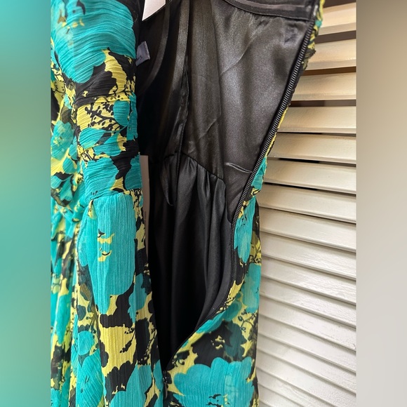 Kensie Floral Dress with Removable/Adjustable Straps Size 4 - Picture 9 of 13